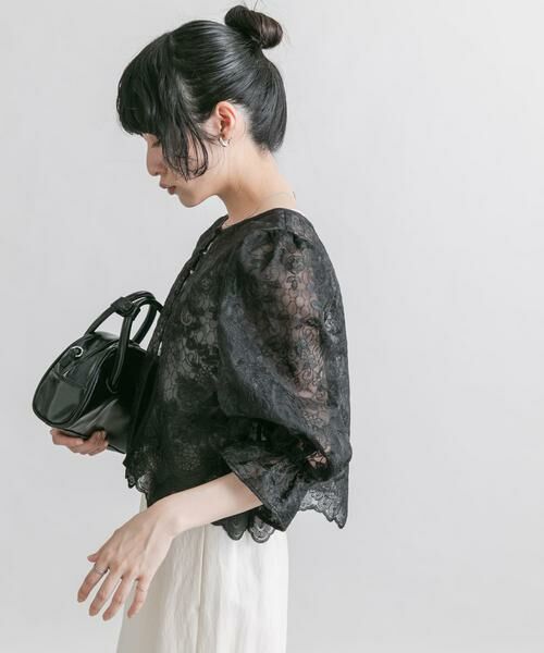 KBF / ケービーエフ シャツ・ブラウス | オーガンジー刺繍クロップドブラウス | 詳細24