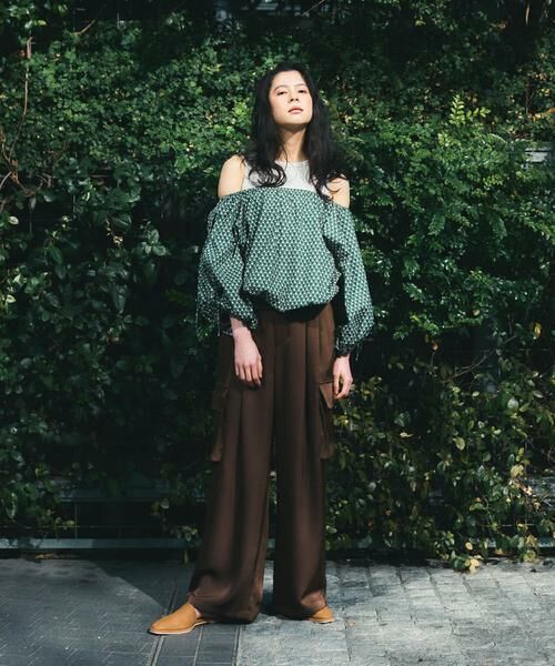 KBF / ケービーエフ シャツ・ブラウス | 2WAYフラワープリントブラウス | 詳細11