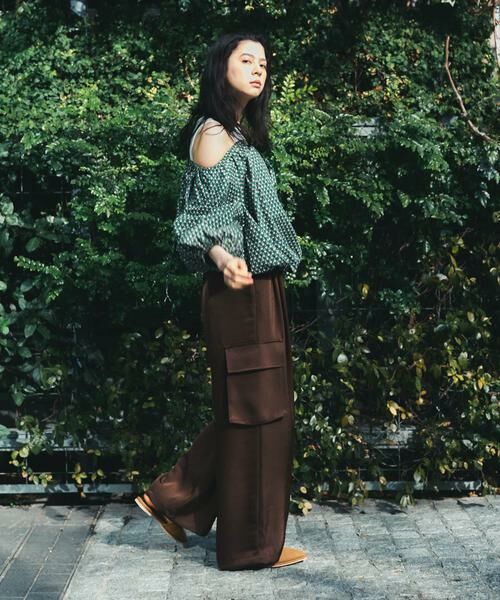 KBF / ケービーエフ シャツ・ブラウス | 2WAYフラワープリントブラウス | 詳細12