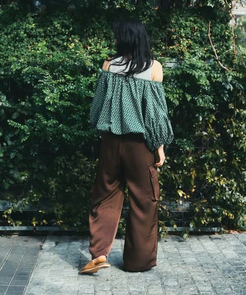 KBF / ケービーエフ シャツ・ブラウス | 2WAYフラワープリントブラウス | 詳細13