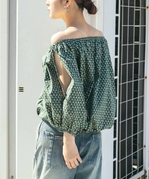 KBF / ケービーエフ シャツ・ブラウス | 2WAYフラワープリントブラウス | 詳細2