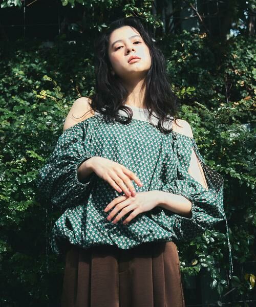 KBF / ケービーエフ シャツ・ブラウス | 2WAYフラワープリントブラウス | 詳細5