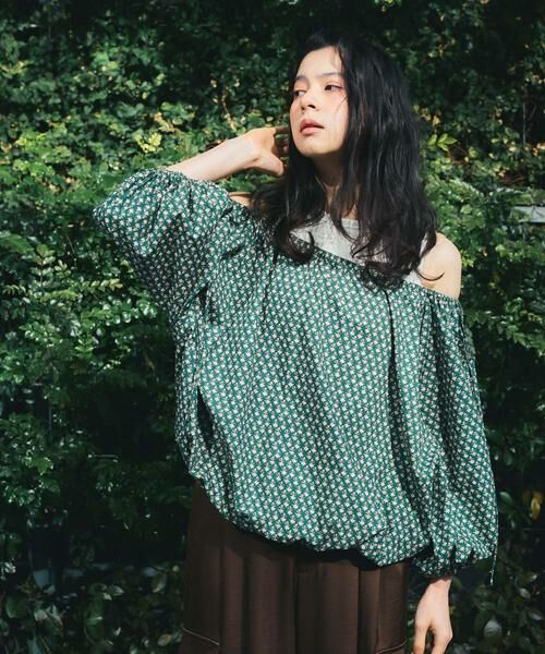 KBF / ケービーエフ シャツ・ブラウス | 2WAYフラワープリントブラウス | 詳細9