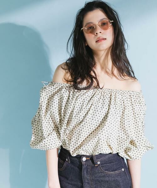 KBF / ケービーエフ シャツ・ブラウス | 2WAYフラワープリントブラウス | 詳細25