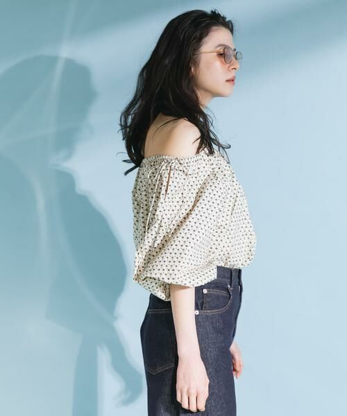 KBF / ケービーエフ シャツ・ブラウス | 2WAYフラワープリントブラウス | 詳細28