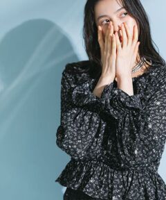 KBF / ケービーエフ シャツ・ブラウス | フラワープリントビスチェブラウス