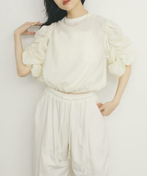 KBF / ケービーエフ シャツ・ブラウス | シャーリングスリーブブラウス | 詳細17