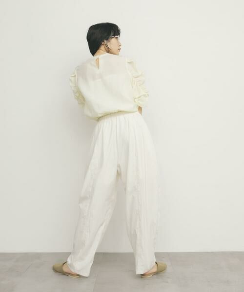 KBF / ケービーエフ シャツ・ブラウス | シャーリングスリーブブラウス | 詳細22