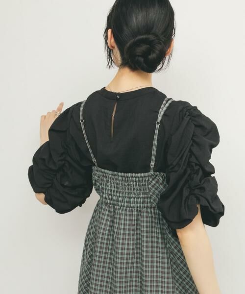 KBF / ケービーエフ シャツ・ブラウス | シャーリングスリーブブラウス | 詳細28