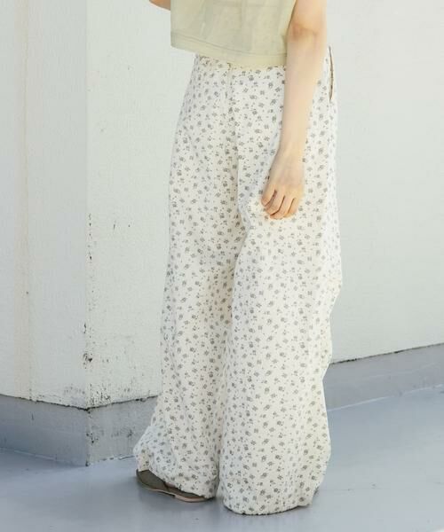 KBF / ケービーエフ その他パンツ | フラワープリントドロストパンツ | 詳細2