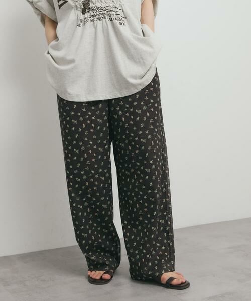 KBF / ケービーエフ その他パンツ | フラワープリントメッシュパンツ | 詳細1