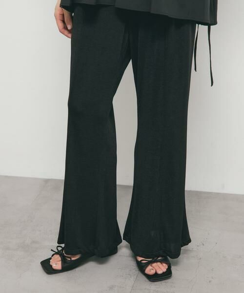 KBF / ケービーエフ その他パンツ | シャイニーイージーフレアパンツ | 詳細1