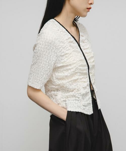 KBF / ケービーエフ Tシャツ | シャーリングホックトップス | 詳細2