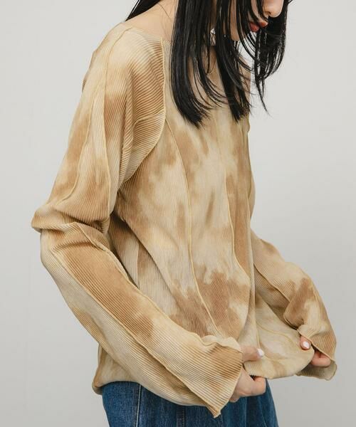 KBF / ケービーエフ Tシャツ | マーブルメローデザイントップス | 詳細1