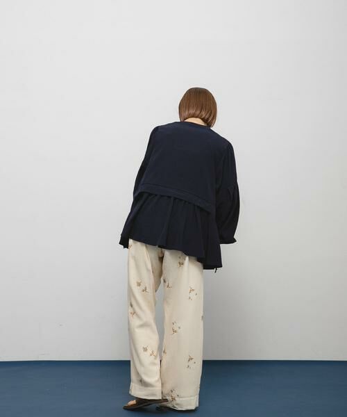 KBF / ケービーエフ シャツ・ブラウス | Vネックボリュームブラウス | 詳細25