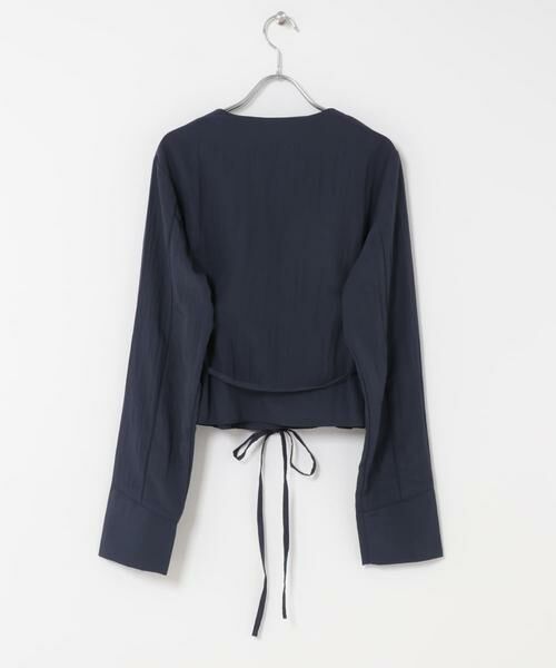 KBF / ケービーエフ シャツ・ブラウス | ピンタックVネックブラウス | 詳細18