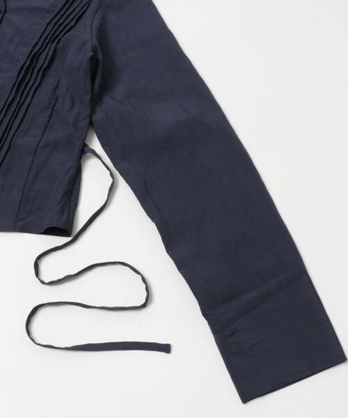 KBF / ケービーエフ シャツ・ブラウス | ピンタックVネックブラウス | 詳細17