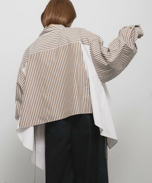 KBF / ケービーエフ シャツ・ブラウス | バックフレアショートシャツ | 詳細3