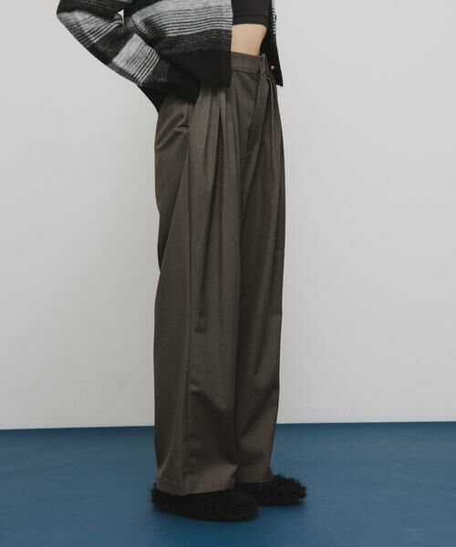 KBF / ケービーエフ その他パンツ | タックデザインスラックス | 詳細3