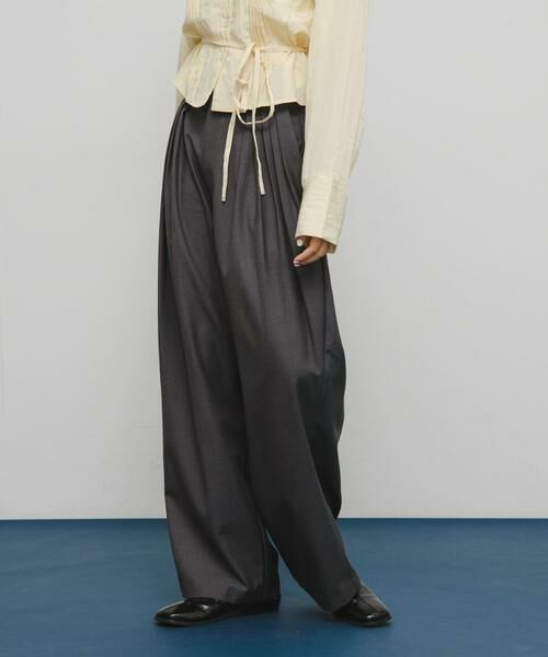 KBF / ケービーエフ その他パンツ | タックデザインスラックス | 詳細17