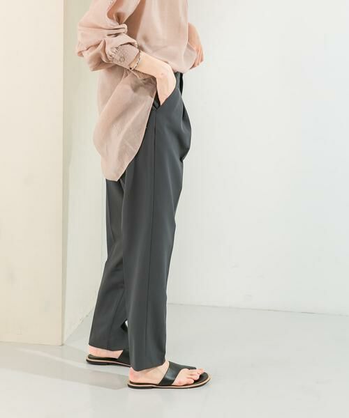 KBF / ケービーエフ その他パンツ | illi　ワンタックスリムテーパードパンツ | 詳細18