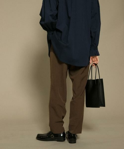 KBF / ケービーエフ その他パンツ | illi ワンタックスリムテーパードパンツ | 詳細1