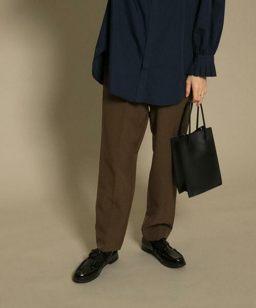 KBF / ケービーエフ その他パンツ | illi ワンタックスリムテーパードパンツ(ブラウン)