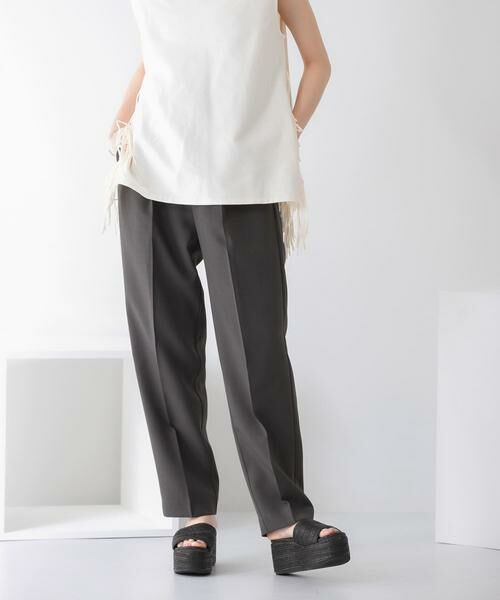 KBF / ケービーエフ その他パンツ | illi　ワンタックセンタープレスパンツ | 詳細25