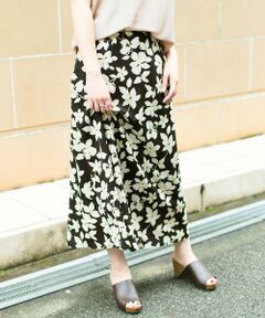 KBF / ケービーエフ スカート | KBF+　フラワープリントセミフレアスカート∴