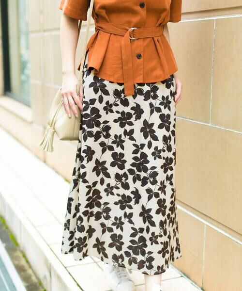 KBF / ケービーエフ スカート | KBF+　フラワープリントセミフレアスカート∴ | 詳細15