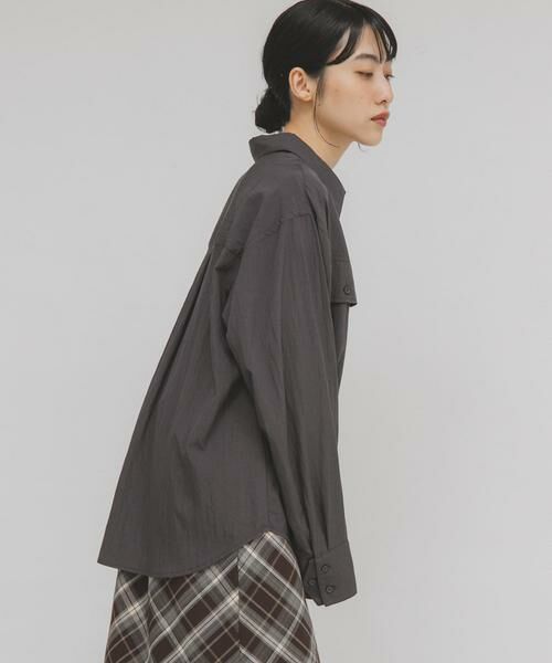 KBF / ケービーエフ シャツ・ブラウス | フラップデザインシャツ | 詳細10