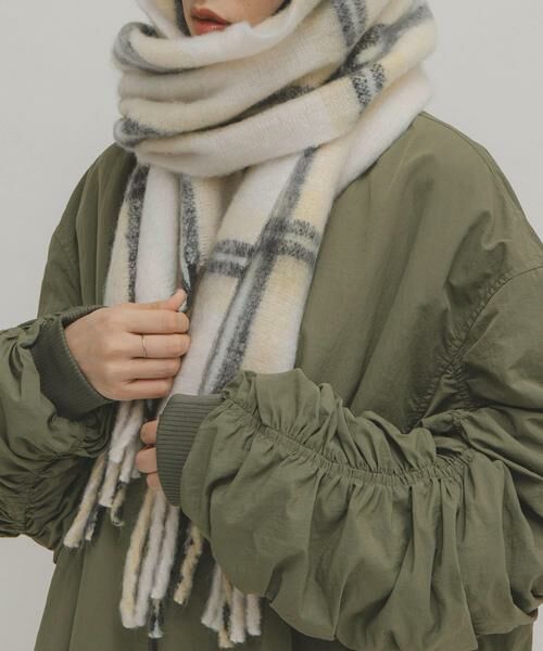 KBF / ケービーエフ マフラー・ショール・スヌード・ストール | ブークレチェックストール | 詳細12