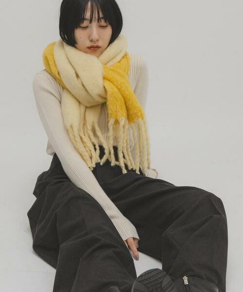 KBF / ケービーエフ マフラー・ショール・スヌード・ストール | ビッグフリンジバイカラーストール | 詳細7