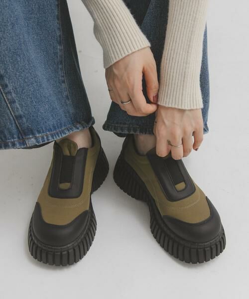 KBF / ケービーエフ スニーカー | チャンキーソールパファースリッポン | 詳細2