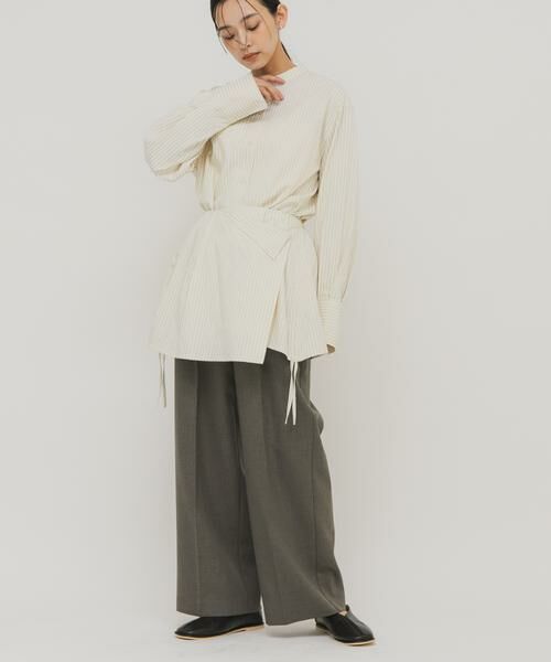 KBF / ケービーエフ シャツ・ブラウス | スカートビスチェSETシャツ（ホワイト系その他）