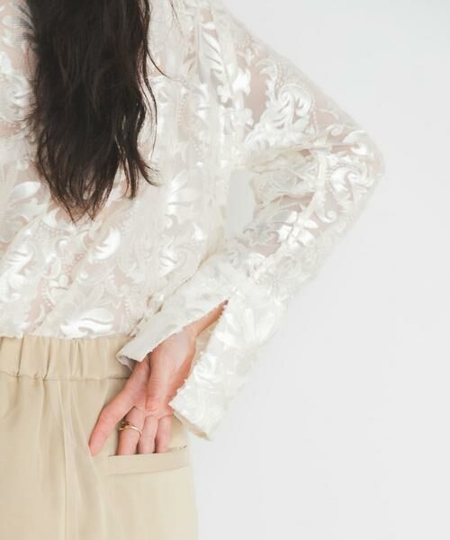 KBF / ケービーエフ シャツ・ブラウス | チュールジャガードブラウス | 詳細3