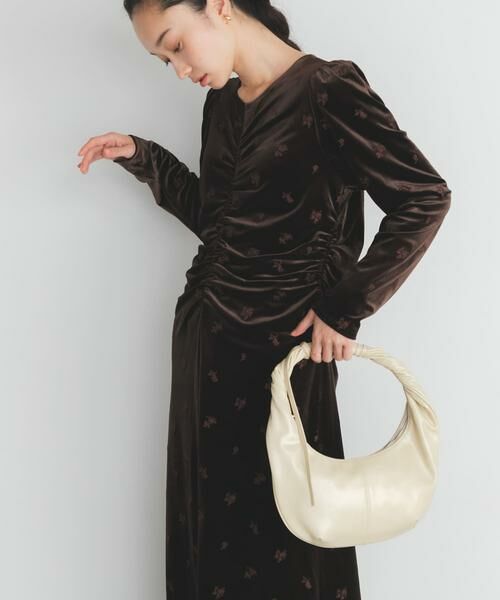 KBF / ケービーエフ ワンピース | ベロアシャーリングドレス | 詳細1