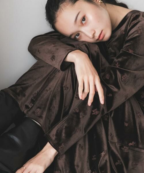 KBF / ケービーエフ ワンピース | ベロアシャーリングドレス | 詳細5