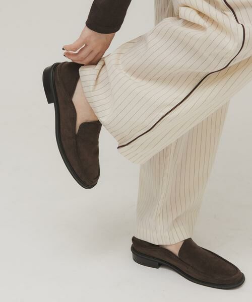 KBF / ケービーエフ フラットシューズ | スクエアトゥスライドローファー（ダークブラウン）