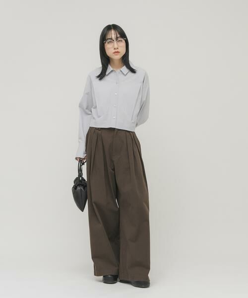 KBF / ケービーエフ シャツ・ブラウス | タックヘムクロップドシャツ | 詳細4