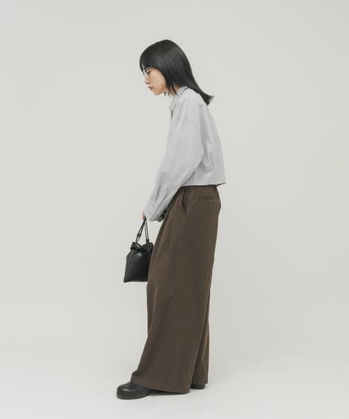 KBF / ケービーエフ シャツ・ブラウス | タックヘムクロップドシャツ | 詳細5