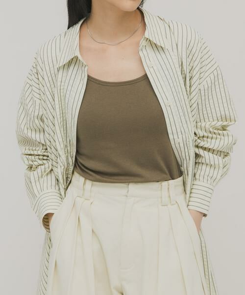 KBF / ケービーエフ キャミソール・チューブトップ | スパゲティストラップカップ付きキャミ（カーキ）