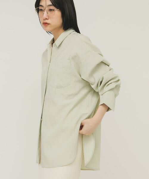 KBF / ケービーエフ シャツ・ブラウス | オーバーサイズミニマルシャツ（グリーン系その他）