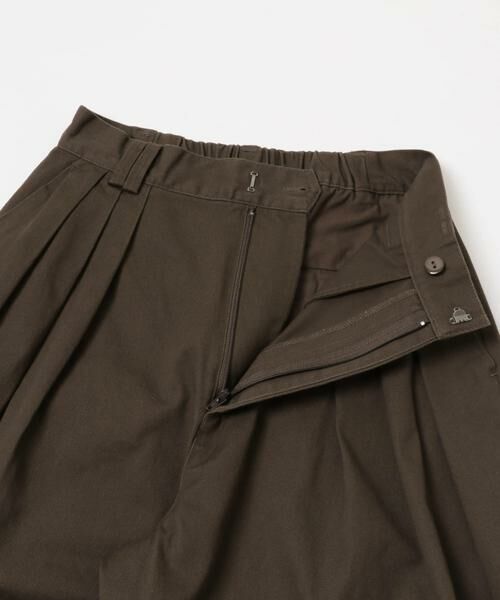 KBF / ケービーエフ その他パンツ | タックデザインツイルパンツ | 詳細9