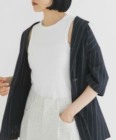 <b>【色違いでお持ちいただくのもおすすめな定番タンクトップ】</b><br/>コンパクトな丈感でタックイン・アウトどちらでも着ていただける万能タンクトップが今年も登場。今年は雰囲気の異なる無地4色をご用意しました。1色使いはもちろん、2色買いしてトレンドのバイカラーレイヤードでスタイリングを楽しむのもおすすめです。<br/><br/>【2026 Spring/Summer】【26SS】<br/><br/>※商品画像は、光の当たり具合やパソコンなどの閲覧環境により、実際の色味と異なって見える場合がございます。予めご了承ください。<br/>※商品の色味の目安は、商品単体の画像をご参照ください。<br/><br/><b>▼お気に入り登録のおすすめ▼</b><br/>お気に入り登録された商品は、マイページにて現在の価格情報や在庫状況の確認が可能です。<br/>お買い物リストの管理にぜひご利用ください。<br/><br/><h4 class="material">素材感</h4><br/><b class="line-height-120p">透け感 : なし<br/>伸縮性 : あり<br/>裏地 : なし<br/>光沢 : なし<br/>ポケット : なし</b>