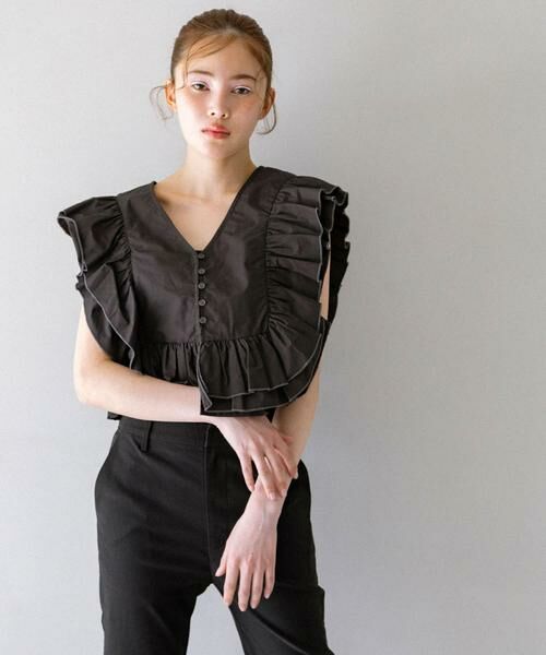 KBF / ケービーエフ シャツ・ブラウス | 2WAYバイカラーフリルブラウス（ブラック）