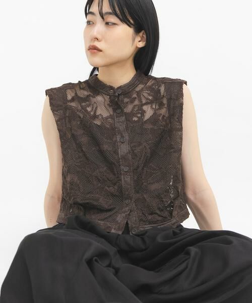 KBF / ケービーエフ シャツ・ブラウス | バテンレースコンパクトシャツ（ブラウン）