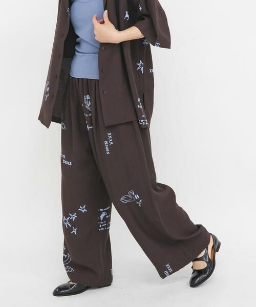 KBF / ケービーエフ その他パンツ | TATTOOワイドイージーパンツ | 詳細1