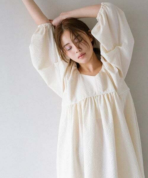 KBF / ケービーエフ ワンピース | タックスリーブミニワンピース | 詳細13
