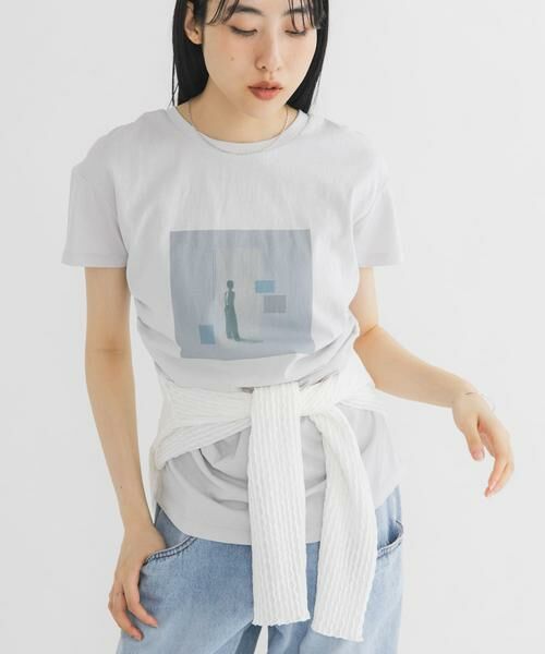 KBF / ケービーエフ Tシャツ | ドレーププリントTEE（ライトブルー）